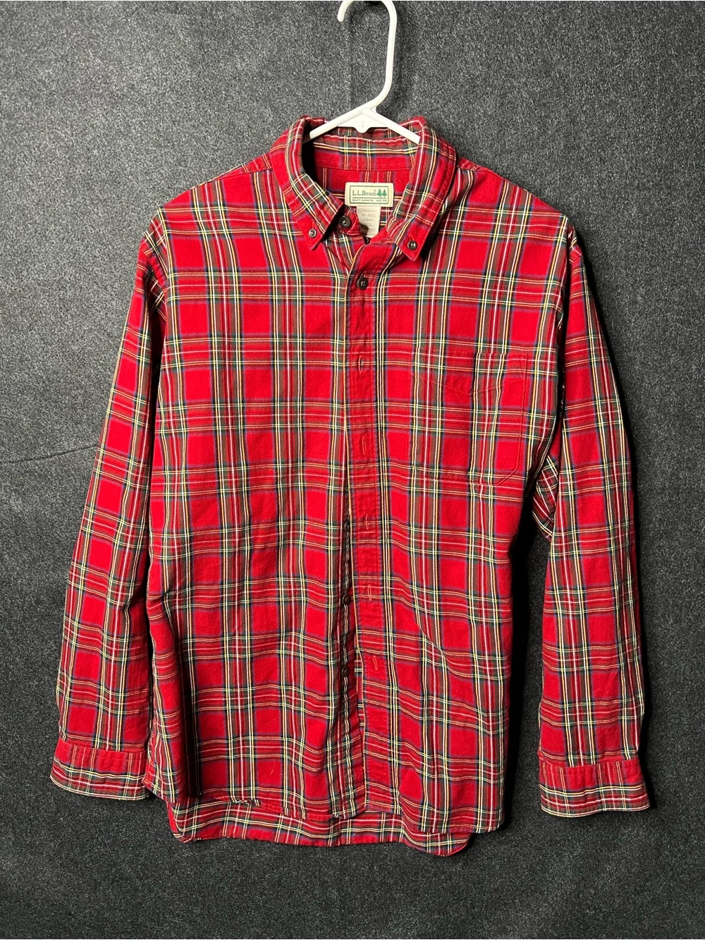 L.L.Bean Men's Red Plaid Flannel Cotton Button-Up M Regular Long Sleeve Pockets